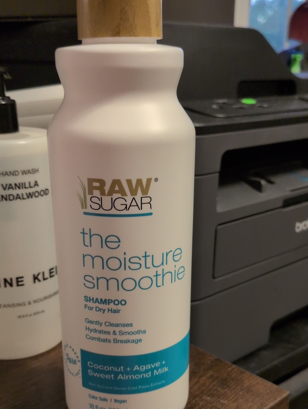 RAW SUGAR The Moisture Smoothie Shampoo - Coconut And Agave For Dry Hair Almond